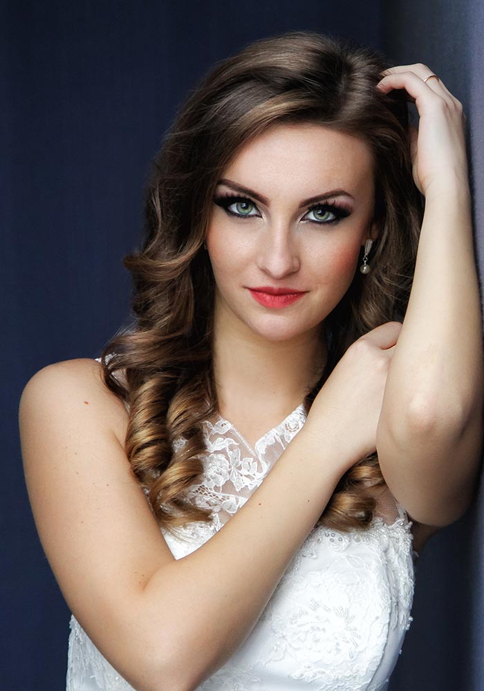 Services bridal makeup2.jpg